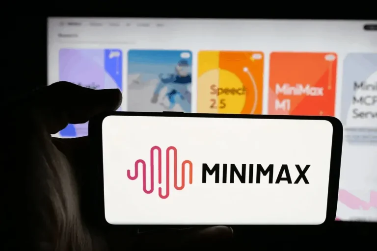 El índice tecnológico Hang Seng de Hong Kong da la bienvenida a MiniMax y Zhipu, marcando un hito en IA en medio de la caída del mercado
