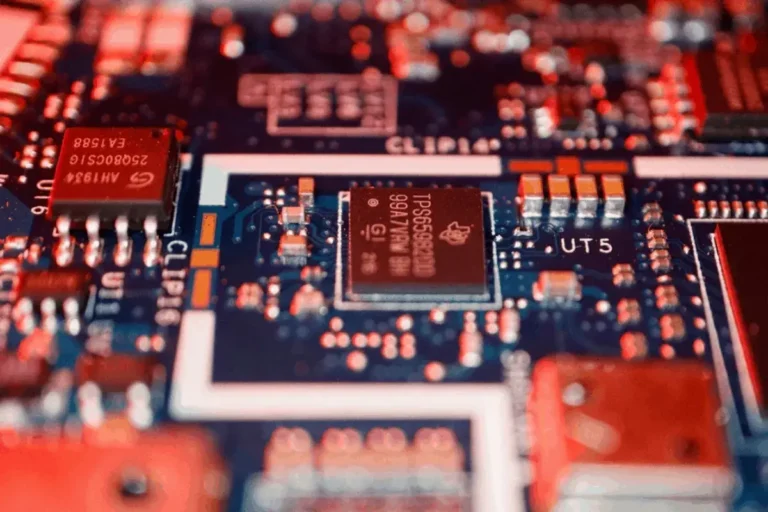 Una nueva teoría promete transformar el sector de los chips