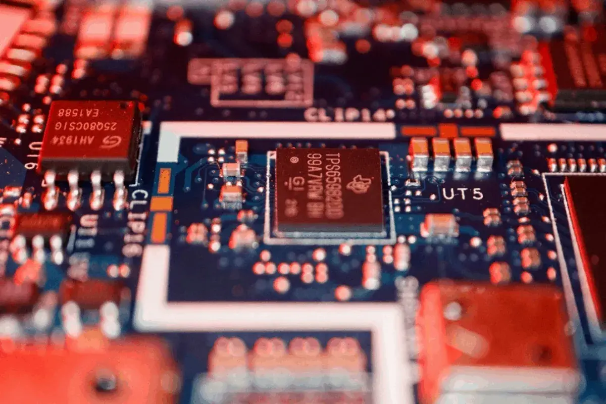 En este momento estás viendo Una nueva teoría promete transformar el sector de los chips