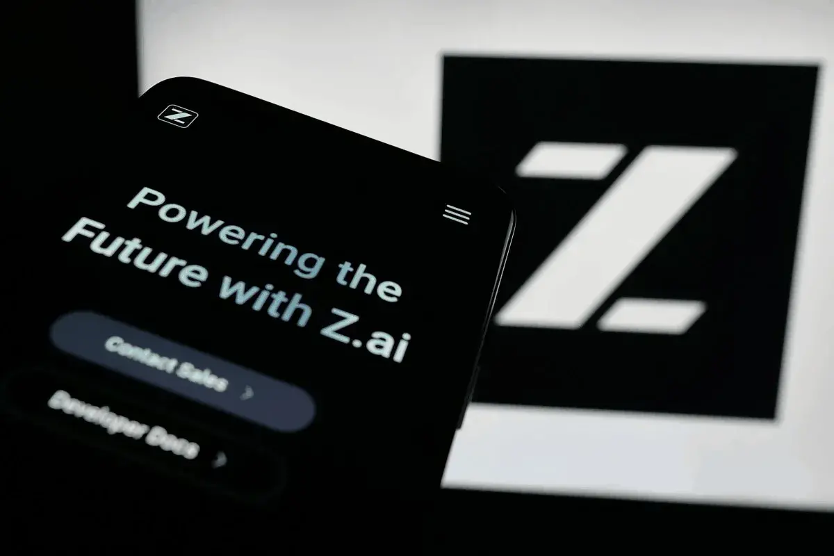 En este momento estás viendo La china Zhipu AI provoca un nuevo “momento DeepSeek” con un modelo de programación rentable