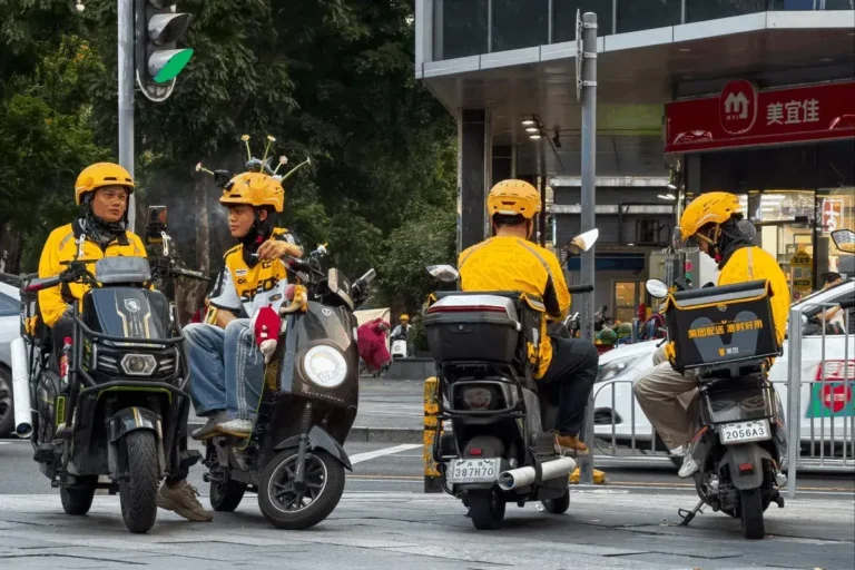 Meituan reporta su tercera pérdida trimestral consecutiva mientras la rivalidad en el reparto de comida afecta a los márgenes