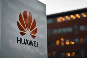 Lee más sobre el artículo Un tribunal ordena a Dinamarca pagar 12 millones de dólares a una empresa de telecomunicaciones por la retirada de equipos de Huawei
