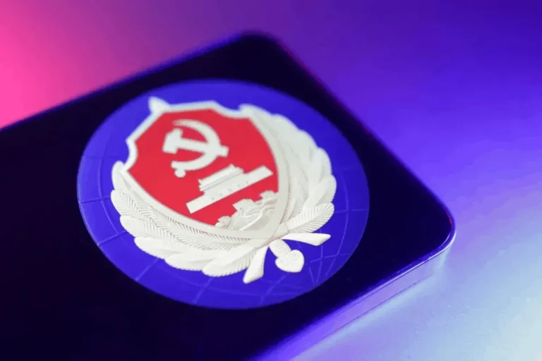 Filtraciones y puertas traseras: China advierte sobre riesgos de seguridad en servicios de retransmisión para modelos de IA extranjeros