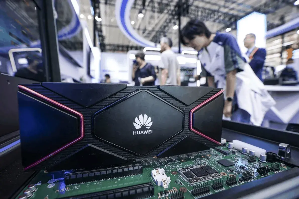 En este momento estás viendo ¿Es la nueva ley de escalado de chips de Huawei un verdadero avance o una simple exageración?
