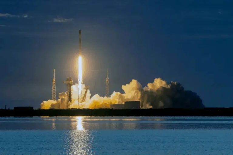 Excluidos de la salida a bolsa de SpaceX, los inversores chinos buscan soluciones creativas para participar