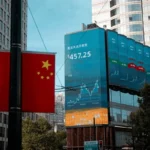 Shanghái traza la ruta hacia la salida a bolsa para laboratorios de IA necesitados de capital que compiten con EE.UU.