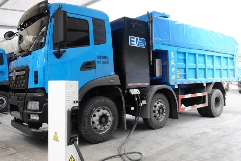 Los camiones pesados ​​chinos se electrifican y se expanden al extranjero gracias a los subsidios que allanan el camino hacia un transporte de mercancías con cero emisiones netas