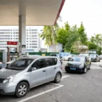Hainan (China) consolida la prohibición de coches de gasolina para 2030 y lidera el impulso nacional de infraestructura para vehículos eléctricos
