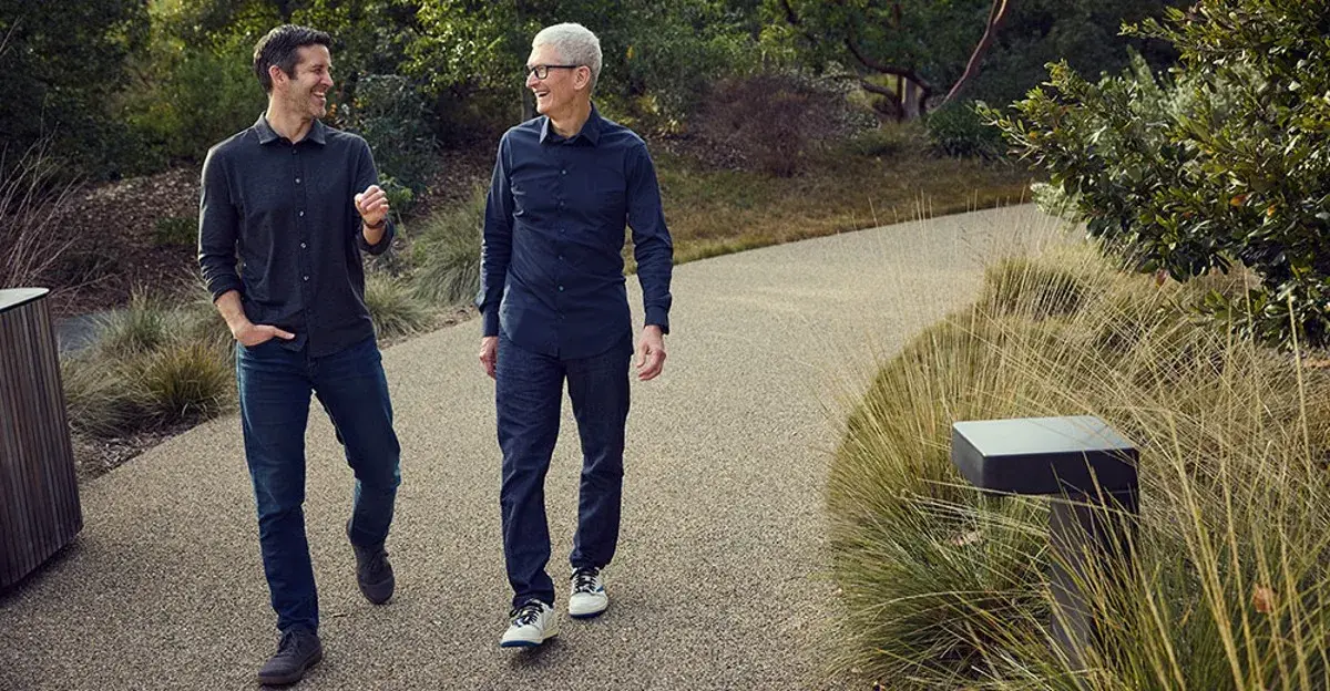 En este momento estás viendo ¿Podrá John Ternus devolver el diseño audaz a Apple?