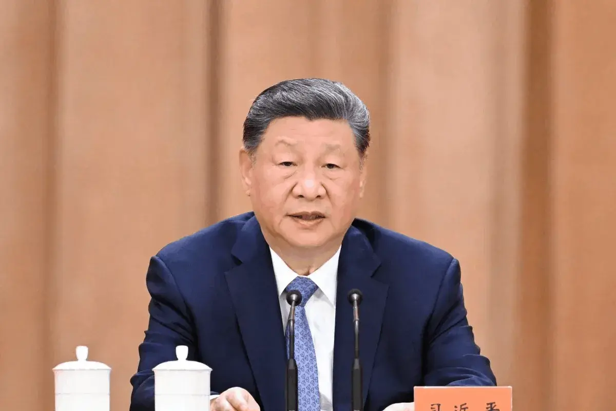 En este momento estás viendo Xi Jinping asistirá por primera vez a la Conferencia Mundial de IA mientras China intensifica su apuesta tecnológica