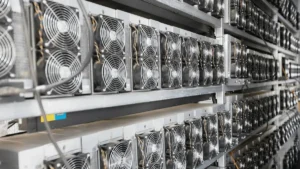 Lee más sobre el artículo Las acciones de empresas de criptomonedas suben gracias a la rotación de capital desde el sector de infraestructura de IA; las mineras de bitcoin se quedan rezagadas