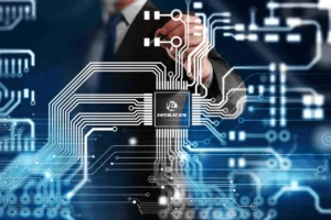 Lee más sobre el artículo Destacado científico de chips de Huawei habla sobre estrategia, “arrogancia ciega” y su mentalidad de héroe de guerra