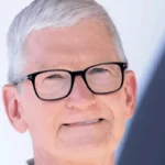 Tim Cook advierte sobre el lento despliegue de la IA de Siri en China en medio de una crisis de memoria cada vez más grave