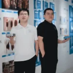 Un equipo con una edad media de 28 años: dos doctores de Fudan (nacidos después de 1995) lideran la creación de un «ordenador biológico»