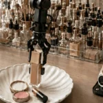 Programado para el glamour y la gloria: un brazo robótico de maquillaje con IA triunfa en un hackathon de Hong Kong