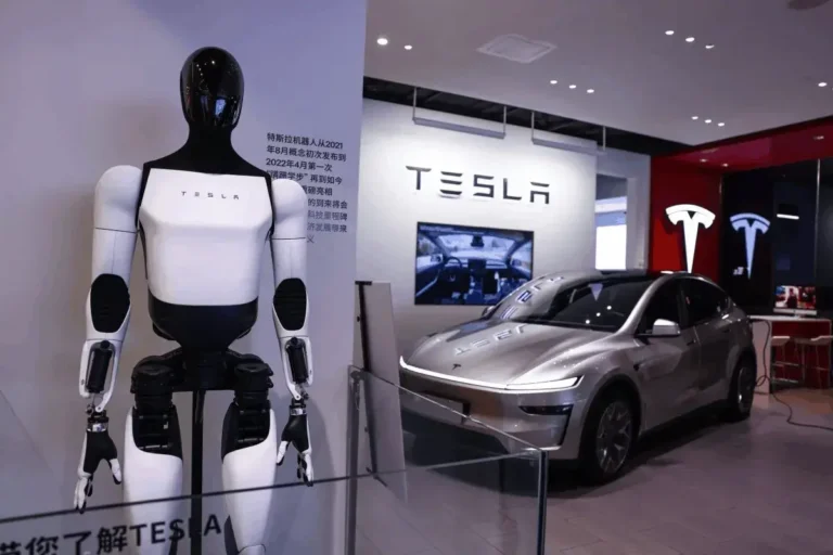 Tesla audita a proveedores chinos antes del lanzamiento de Optimus, según fuentes