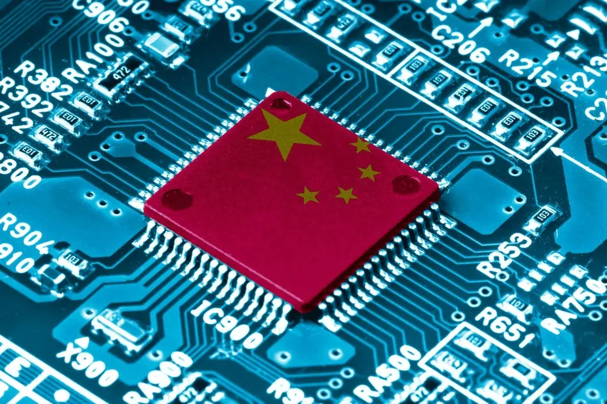 En este momento estás viendo Más allá de su peso financiero: cómo los gigantes chinos de la IA maximizan cada dólar en la carrera de la computación