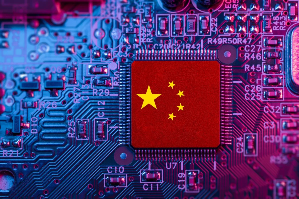 En este momento estás viendo Beijing impulsa el diseño de chips asistido por IA como parte de su estrategia de autosuficiencia