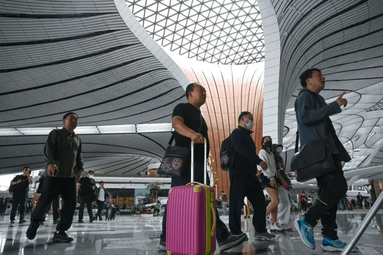 Los aeropuertos de China escalan posiciones en el ranking mundial de conectividad gracias al aumento de rutas internacionales