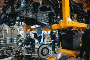 Lee más sobre el artículo China insta a fabricantes de automóviles y proveedores a evitar guerras de precios en el extranjero para fomentar un crecimiento saludable