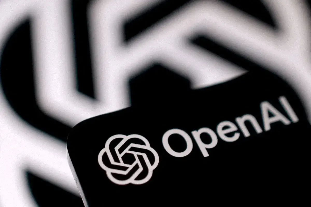 En este momento estás viendo Por qué la menor visibilidad sobre cómo «piensa» el nuevo GPT-6 Astra de OpenAI está generando preocupaciones de seguridad