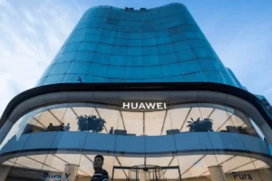 Lee más sobre el artículo Huawei (China) presenta un módulo óptico de alta velocidad para eliminar cuellos de botella en la IA