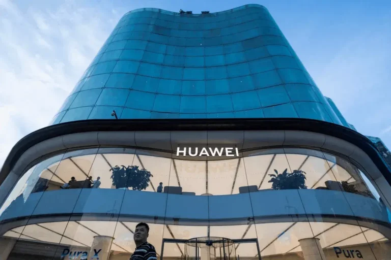 Huawei (China) presenta un módulo óptico de alta velocidad para eliminar cuellos de botella en la IA