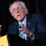 Sanders y Bannon piden límites a la IA ante la creciente inquietud pública