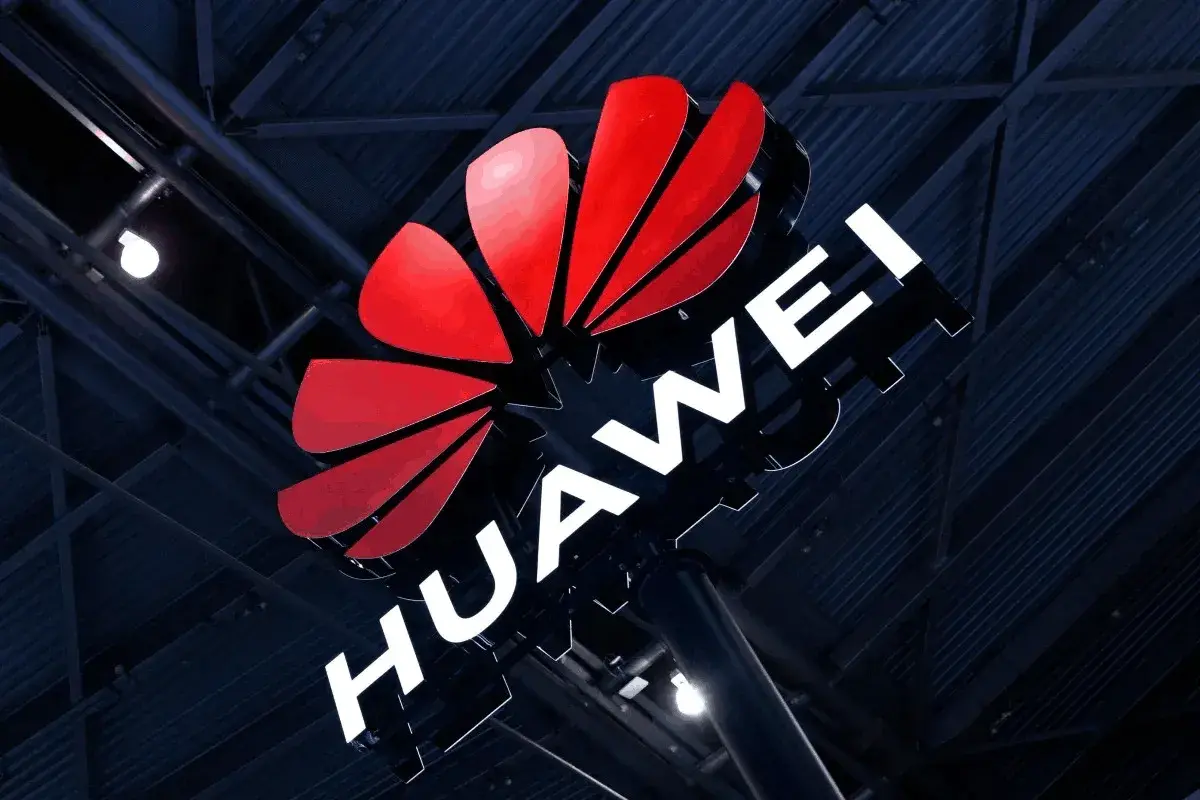 En este momento estás viendo Huawei presenta tecnología de vanguardia para potenciar la IA y reducir la dependencia de China respecto a Nvidia