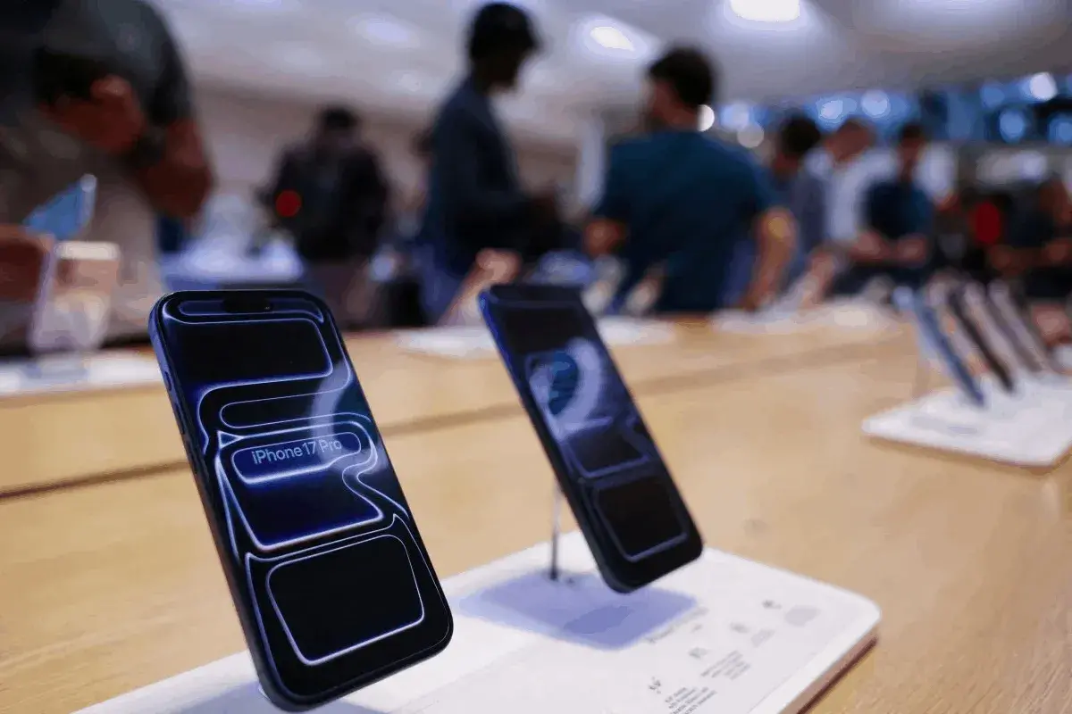 En este momento estás viendo Apple se prepara para presentar el iPhone más caro hasta la fecha, impulsado por el fuerte aumento en el precio de la memoria