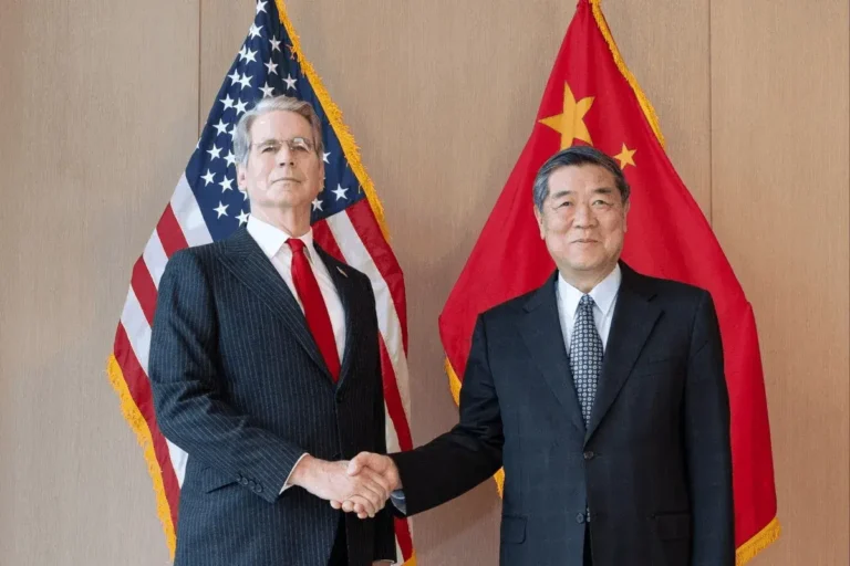 Ante el creciente temor por la seguridad de la IA, ¿podría una línea directa entre EE. UU. y China evitar una crisis mundial?