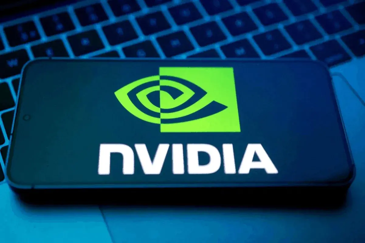 En este momento estás viendo El auge de la capacidad de cómputo para IA en China depende en gran medida de los chips estadounidenses y del acceso a la nube en el extranjero