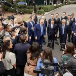 EE.UU. corre el riesgo de ceder el liderazgo en la gobernanza de la IA a China y la UE